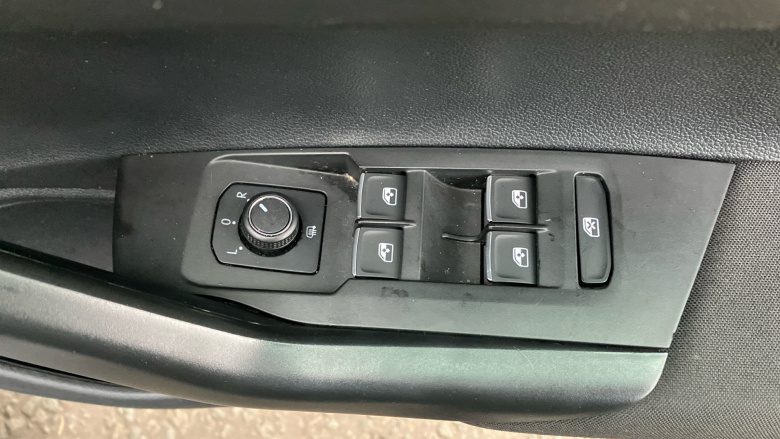 Volkswagen Polo 1.0 TSI 95 SE Tech Edition 5dr Petrol Hatchback